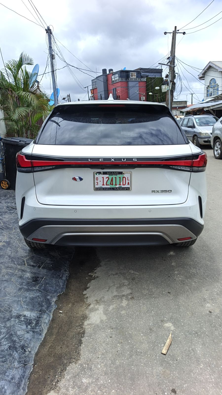 Lexus RX 350 White SUV with Leather Interior — photo 6