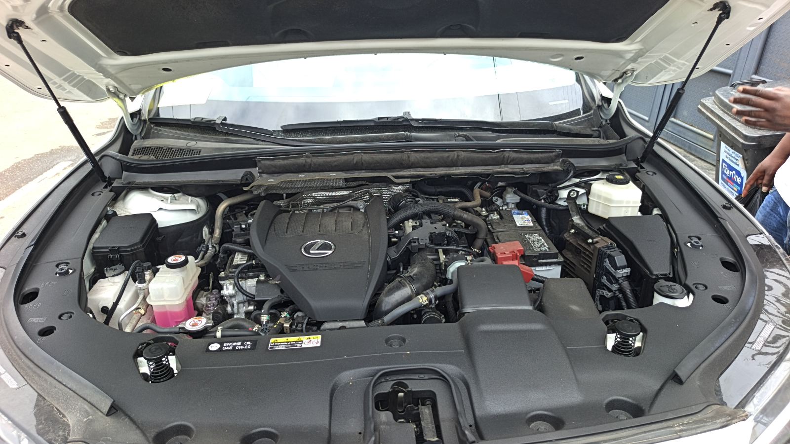 Lexus RX 350 White SUV with Leather Interior — photo 7