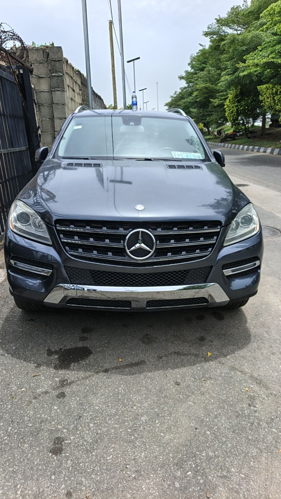 Mercedes-Benz ML 350 4MATIC Dark Grey SUV