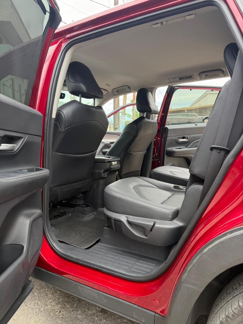 Toyota Grand Highlander Red SUV for Sale — photo 2