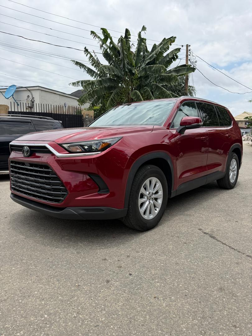 Toyota Grand Highlander Red SUV for Sale — photo 7
