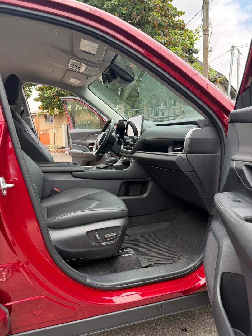 Toyota Grand Highlander Red SUV for Sale — photo 8
