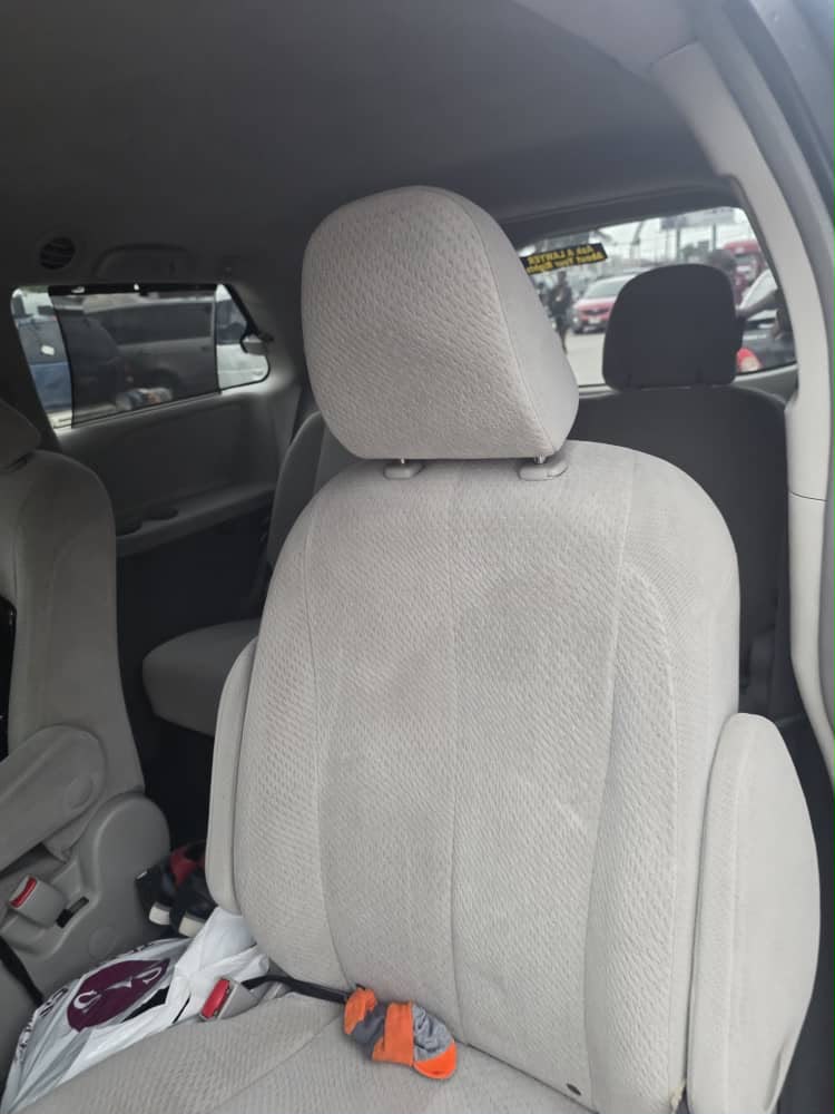 2012 Toyota Sienna LE AWD, Grey MPV