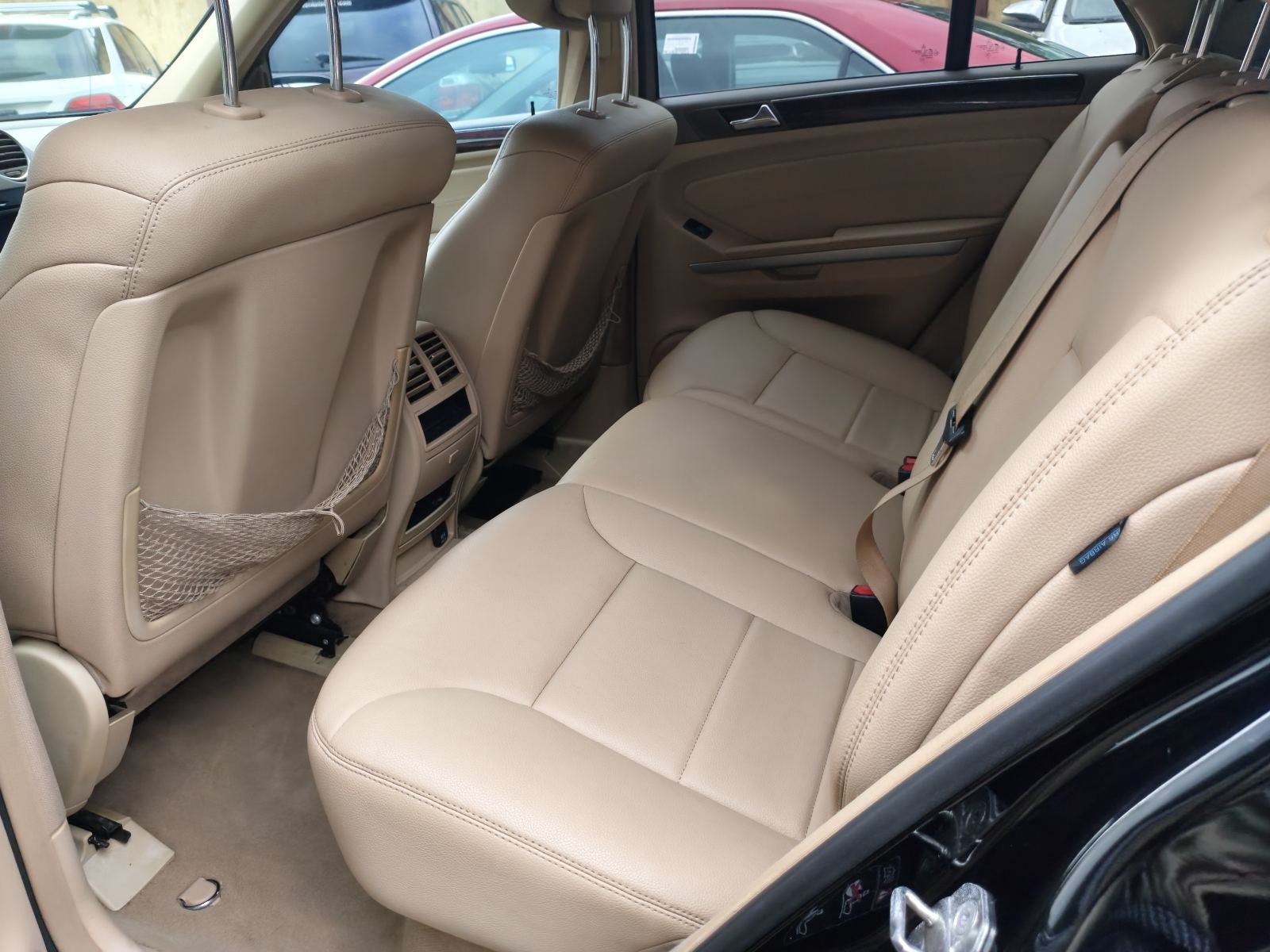 Mercedes-Benz ML 350 Black SUV ML350