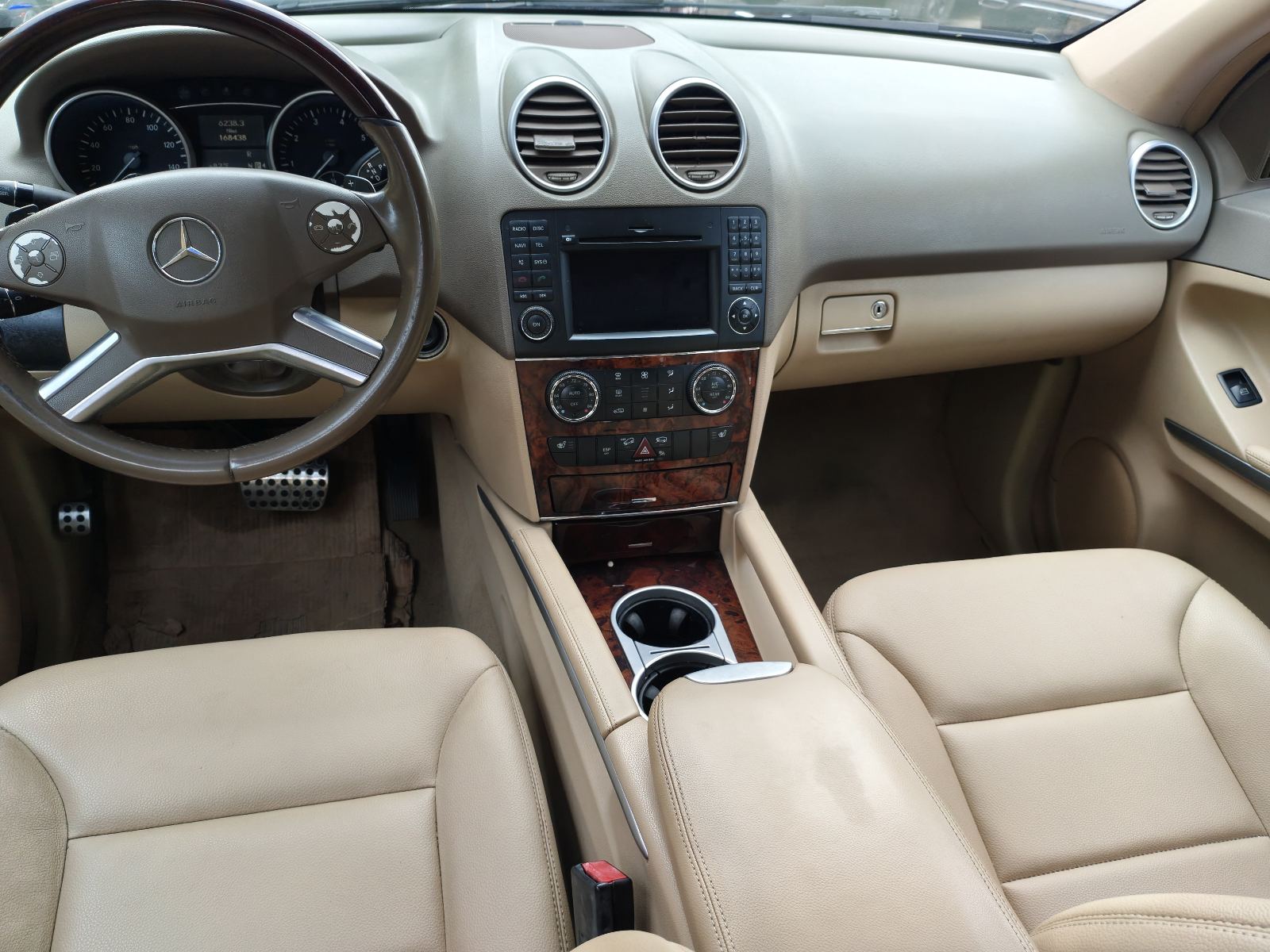 Mercedes-Benz ML 350 Black SUV ML350