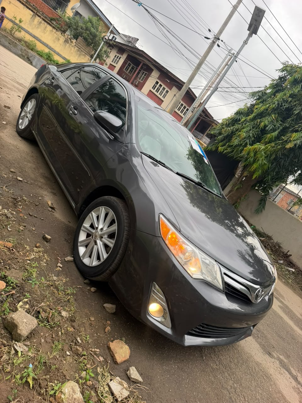 Toyota Camry XLE, Dark Grey Sedan