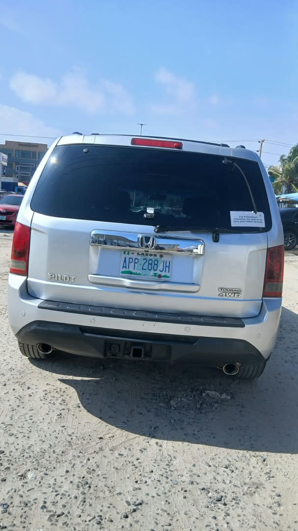 2010 Honda Pilot Silver SUV