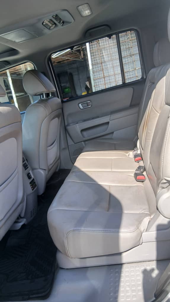 2010 Honda Pilot Silver SUV