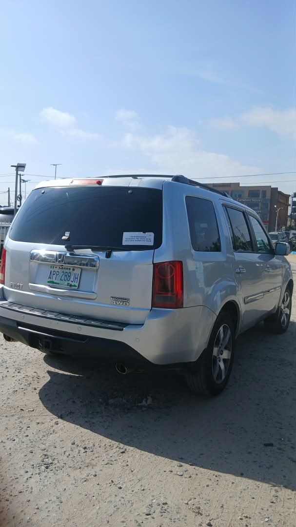 2010 Honda Pilot Silver SUV
