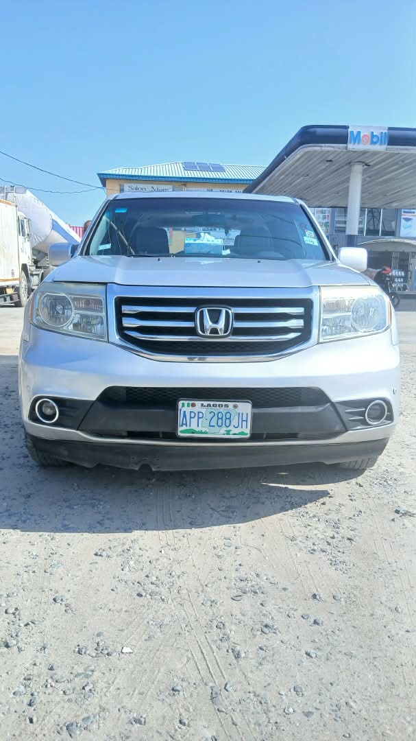 2010 Honda Pilot Silver SUV