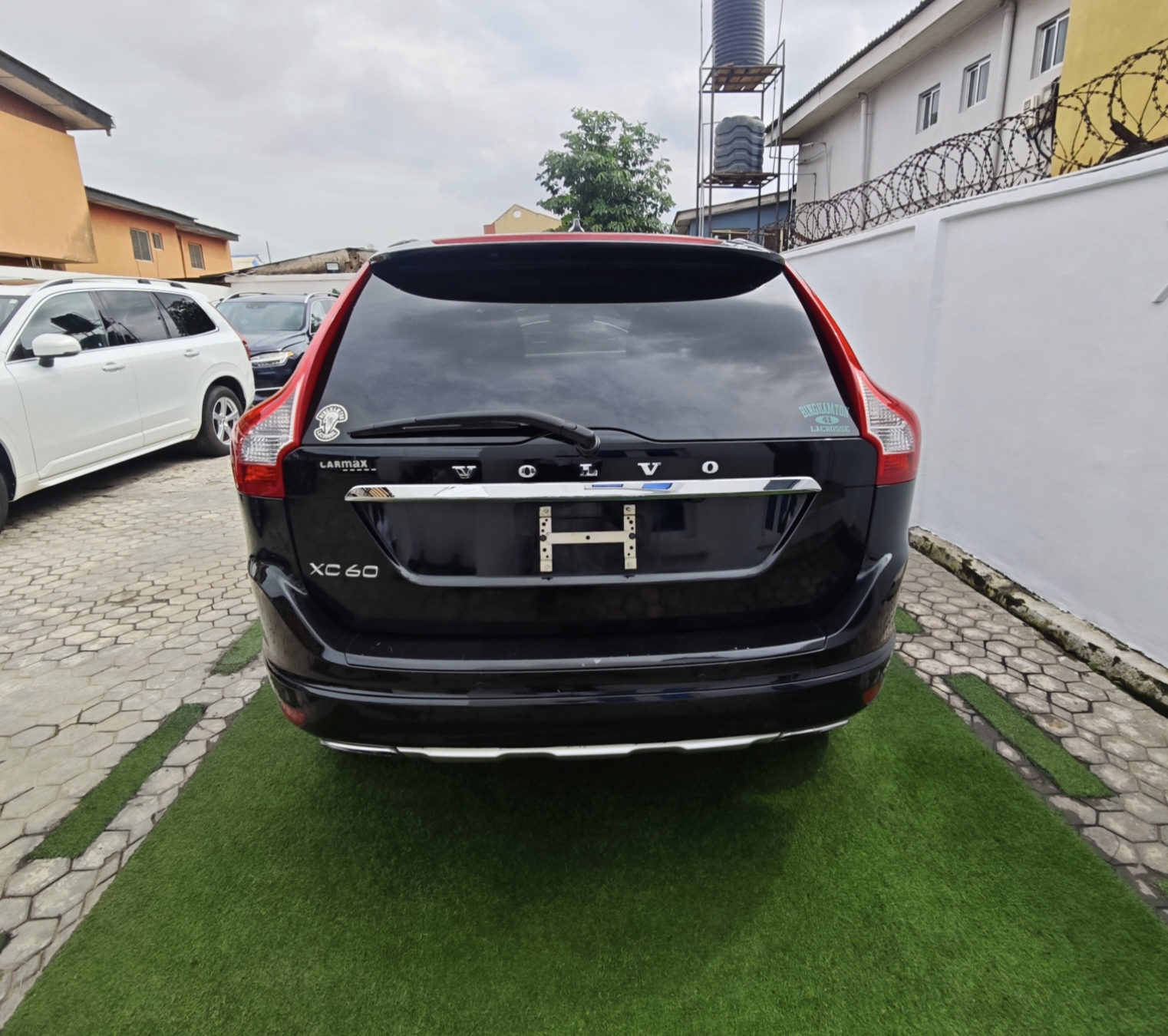 2015 Model Volvo XC60 Black SUV