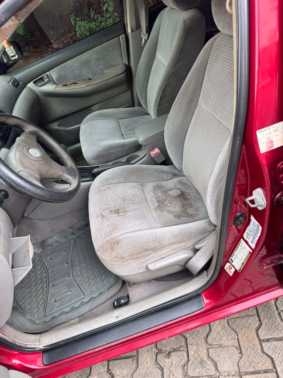 2006 Toyota Corolla Red Sedan — photo 8