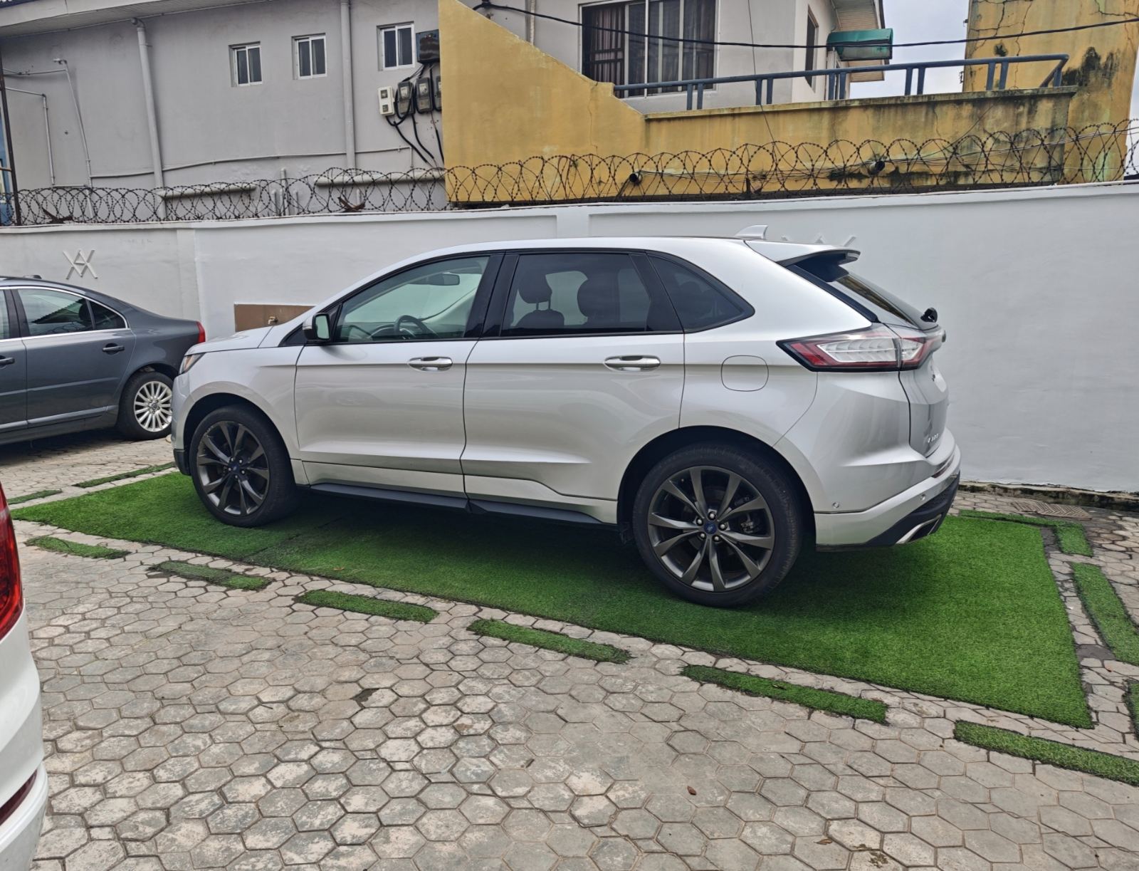 2016 Model Ford Edge Sport Silver