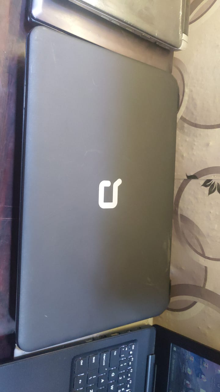 UK used HP pavilion || 4Gb RAM || 250Gb HDD Pavilion 15