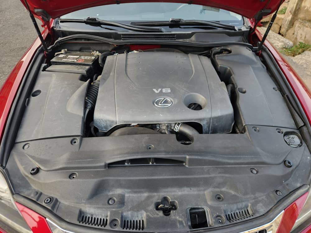 2012 Lexus IS 250 AWD Red Sedan — photo 7