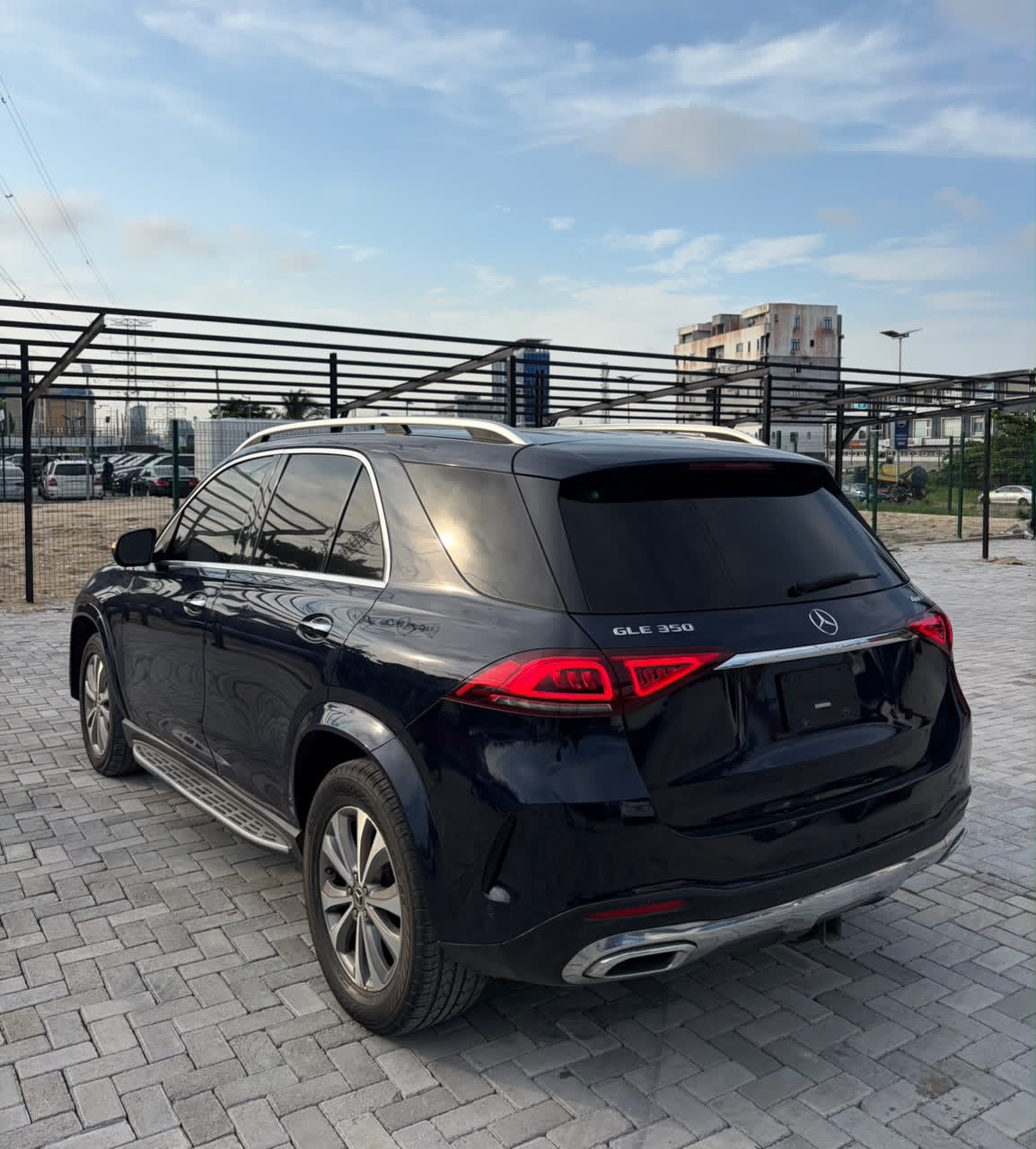 Mercedes-Benz GLE 350 4MATIC Dark Blue SUV GLE350