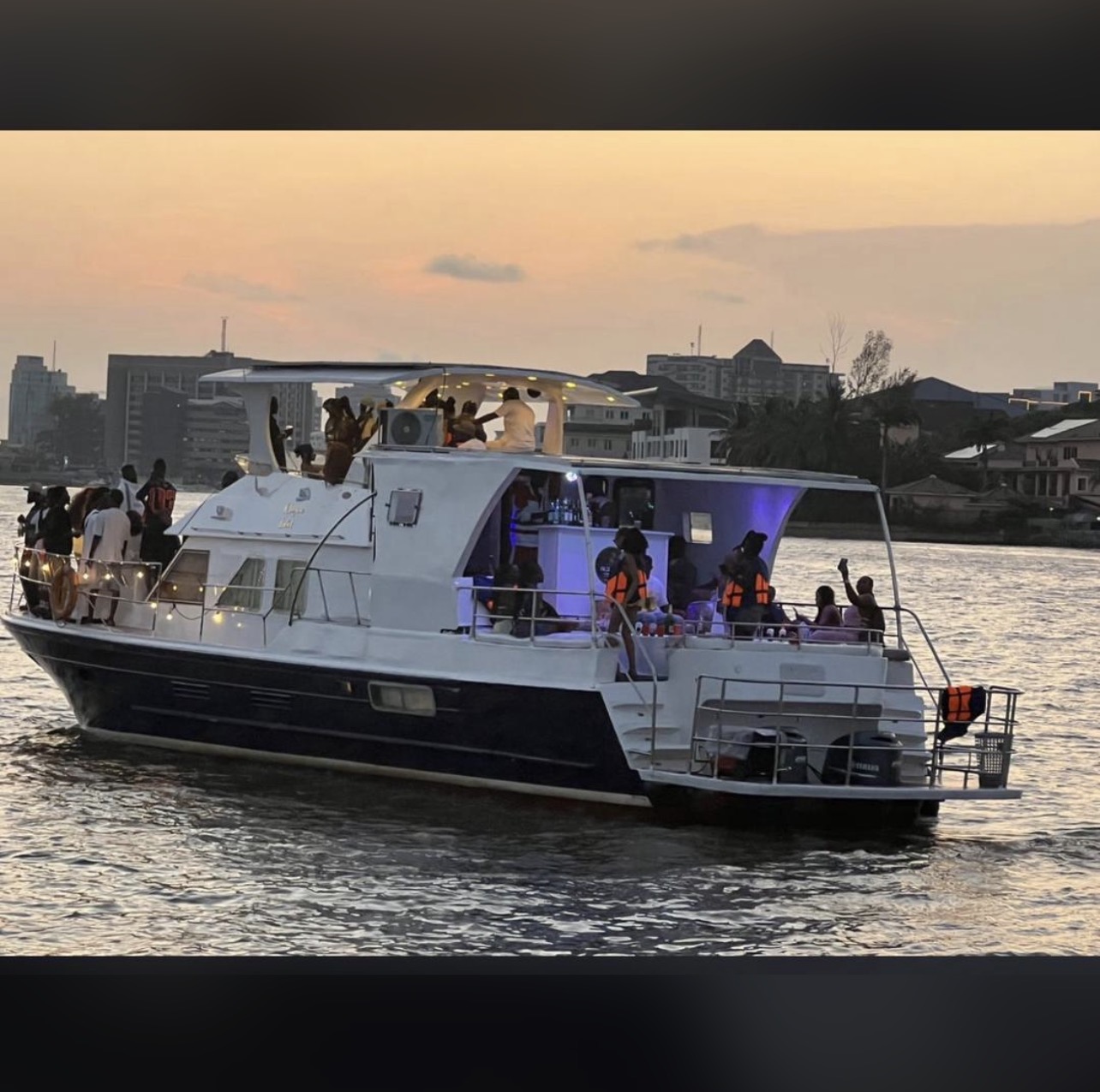 Yacht for Rent, White with Blue Hull