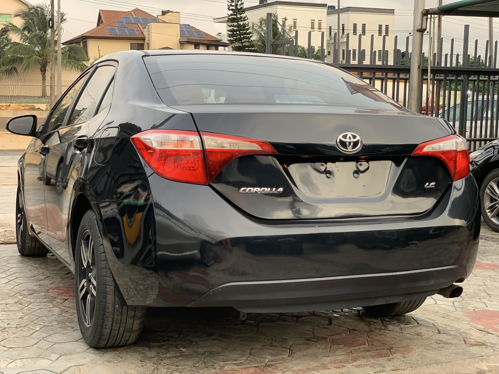 2015 Toyota Corolla LE Black Sedan