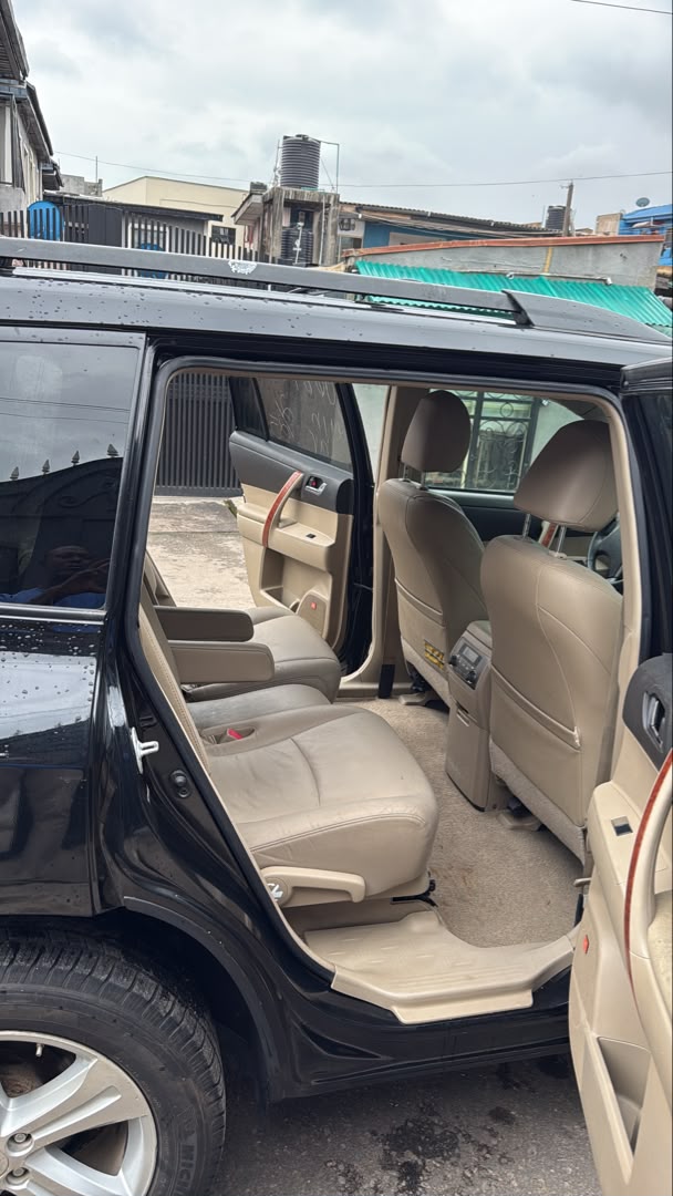 2009 Toyota Highlander Foreign Used.