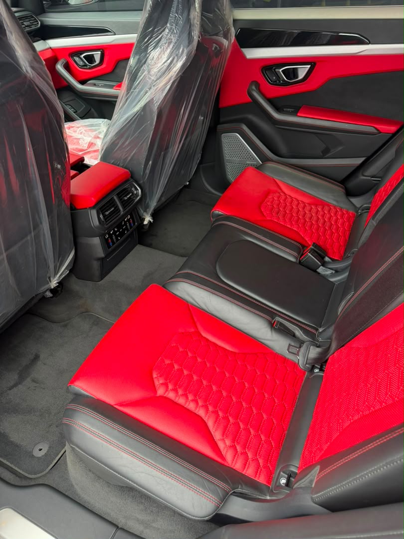 Lamborghini Urus, White SUV for Sale — photo 3