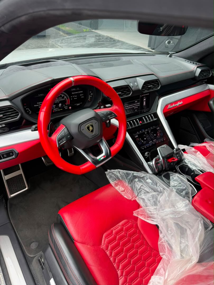 Lamborghini Urus, White SUV for Sale — photo 5