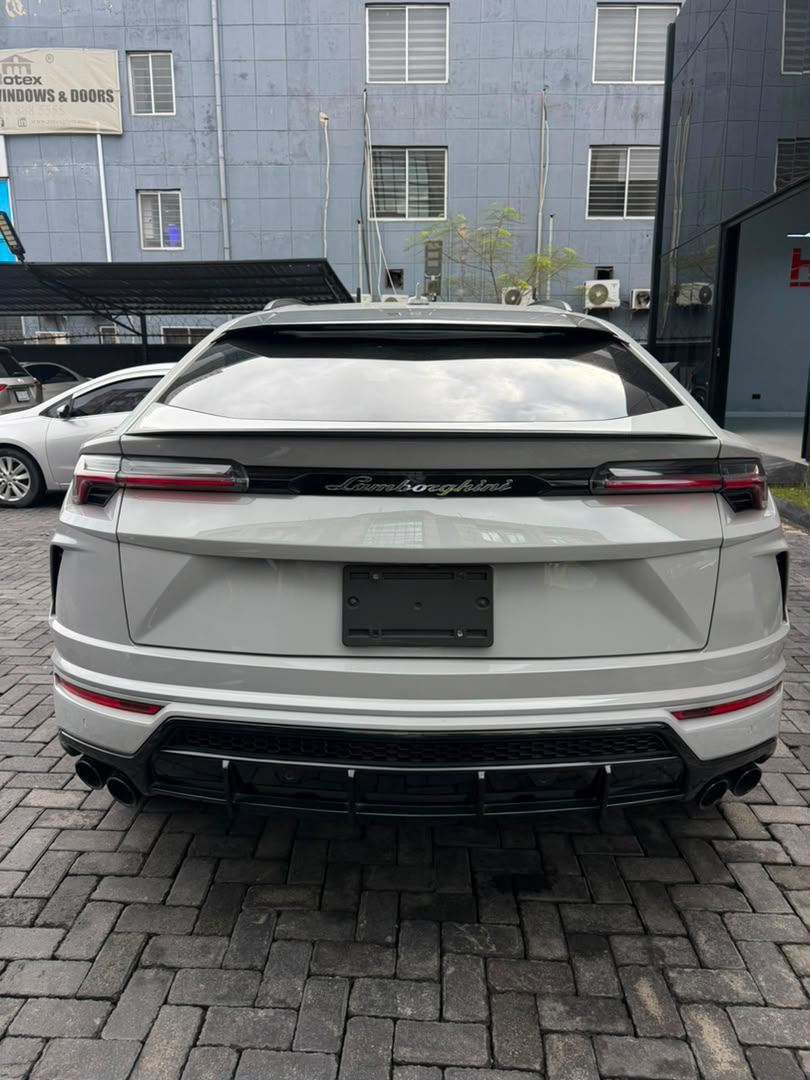 Lamborghini Urus, White SUV for Sale