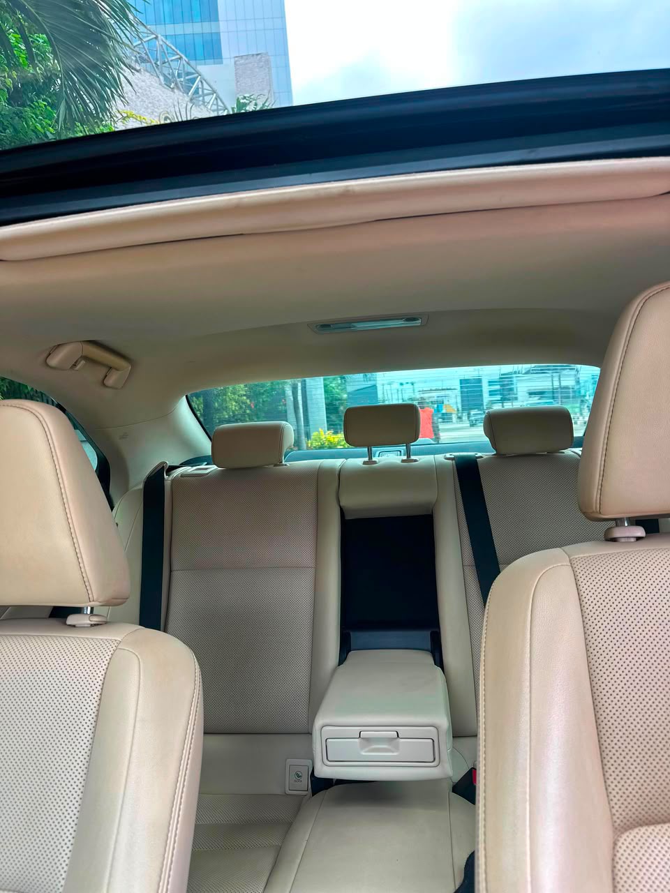 Lexus IS 250, Dark Blue Sedan