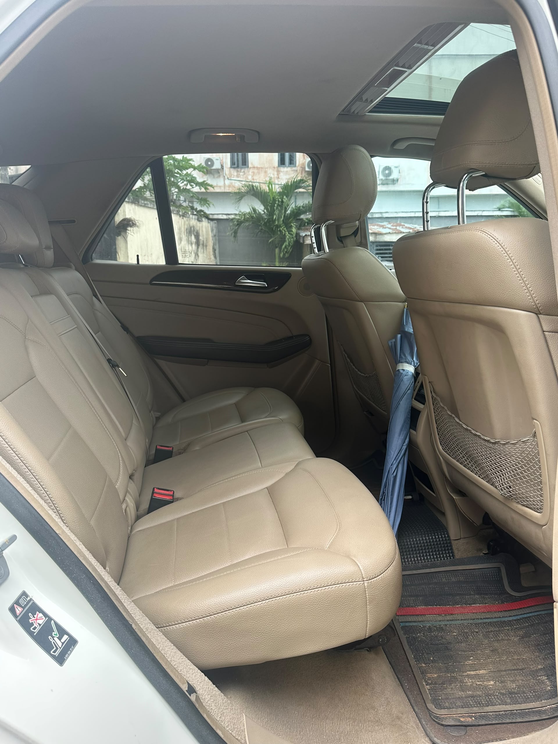 Mercedes-Benz ML 350 4MATIC White SUV ML350