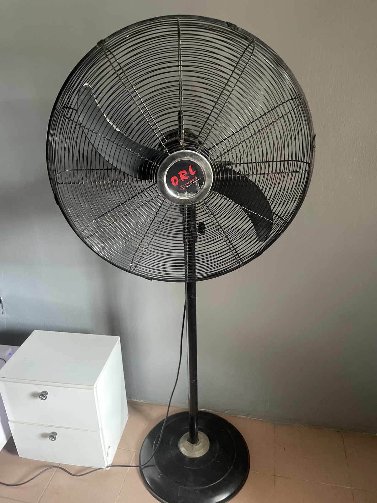 DRL Industrial Fan, Black, 26-inch