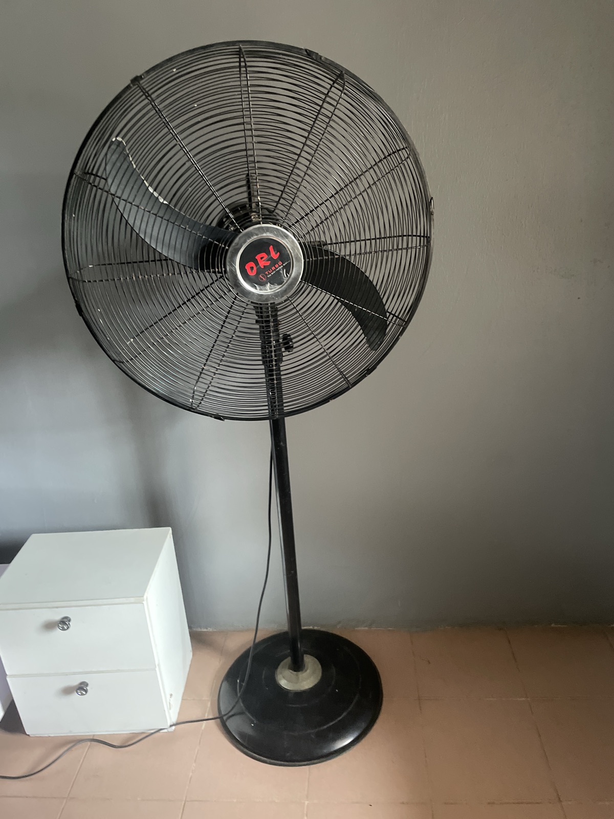 DRL Industrial Fan, Black, 26-inch