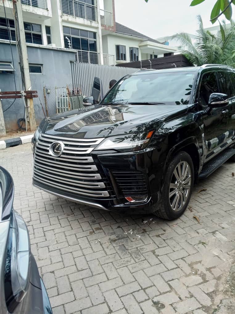 Lexus LX 570, Black SUV