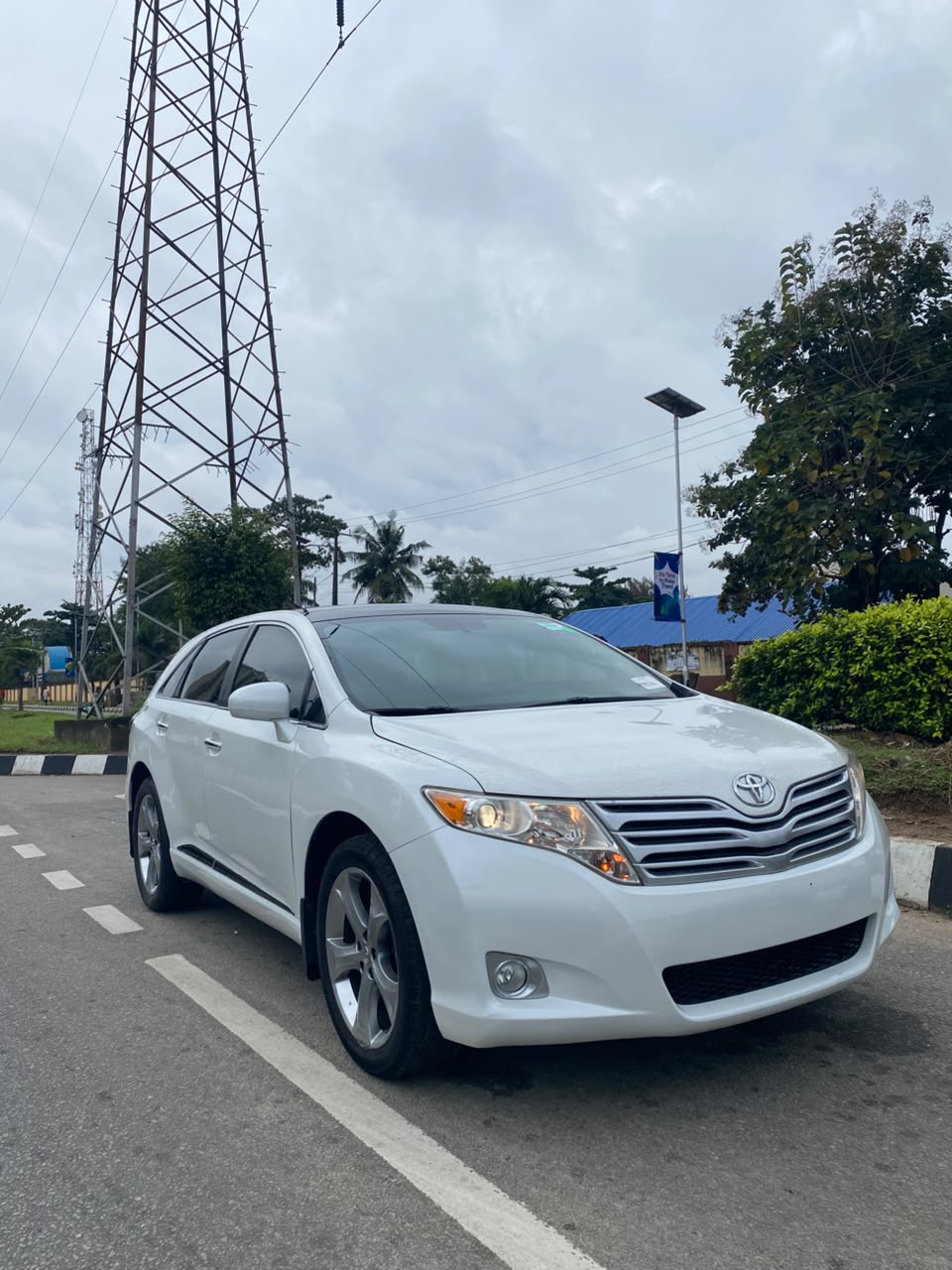 Toyota Venza White for Sale