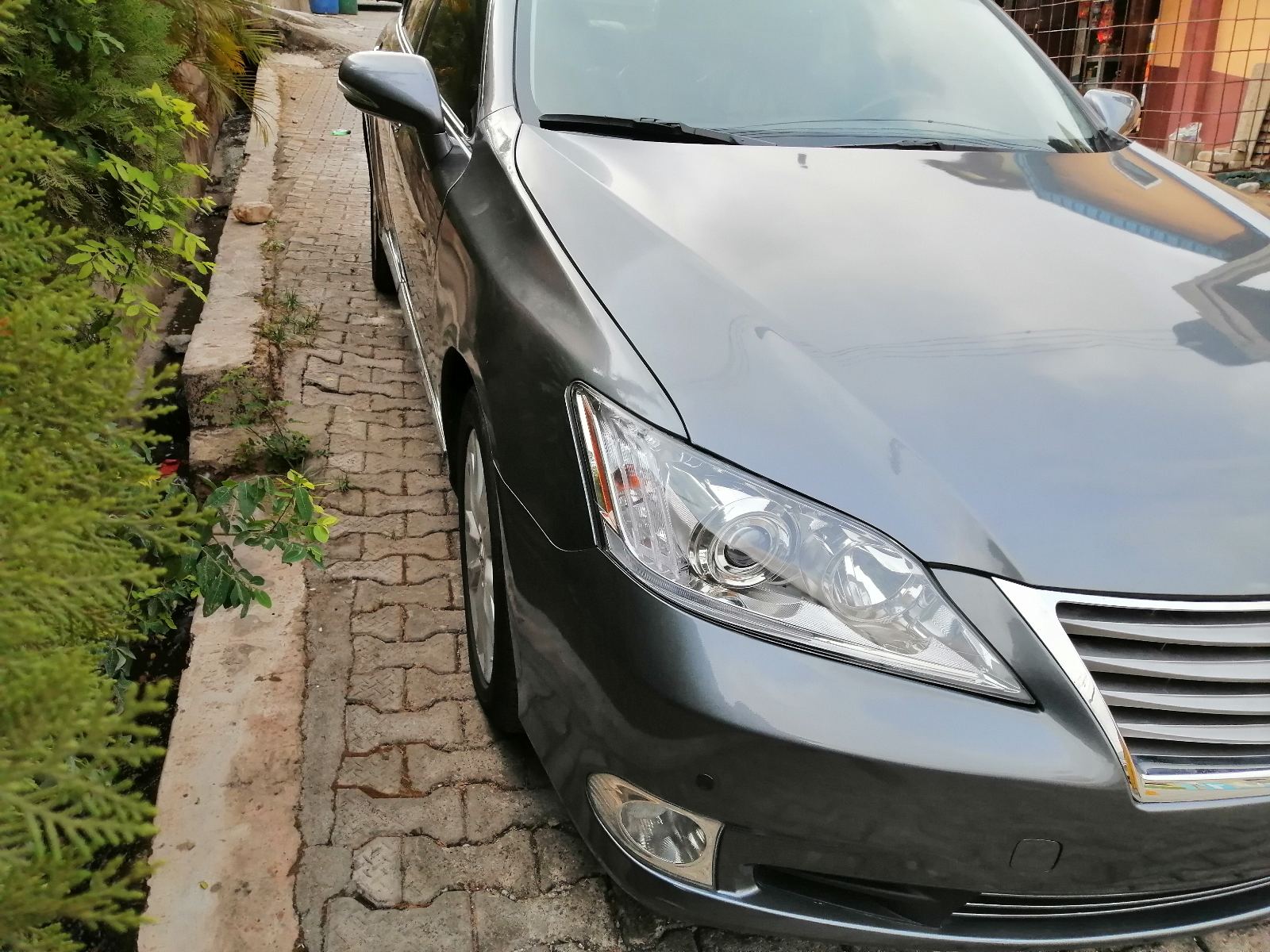 2012 Lexus ES 350, Grey Sedan