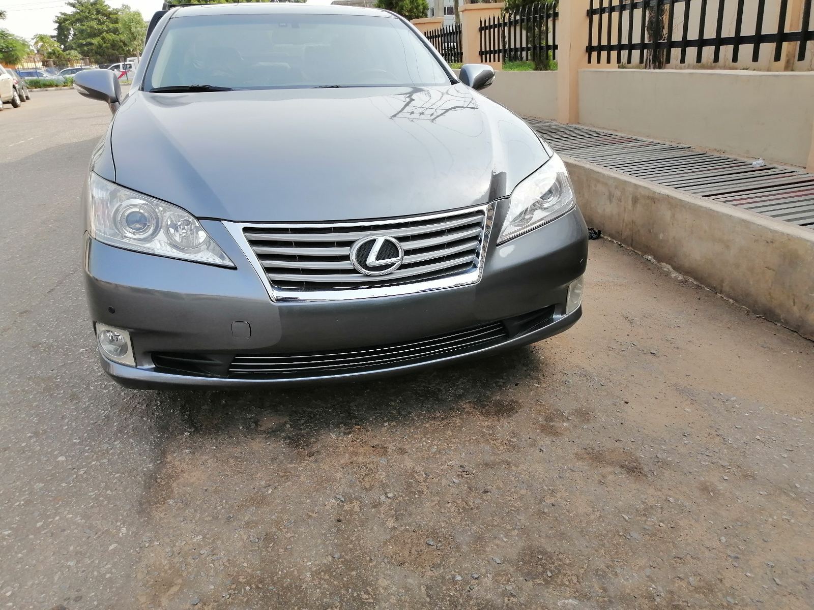 2012 Lexus ES 350, Grey Sedan