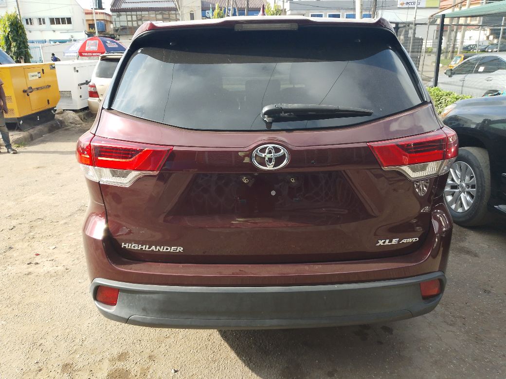 2018 TOYOTA HIGHLANDER LTD — photo 6