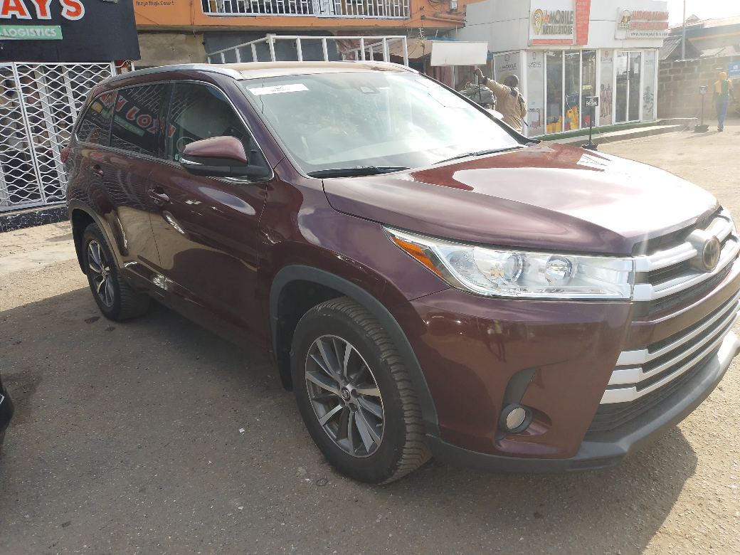 2018 TOYOTA HIGHLANDER LTD — photo 8
