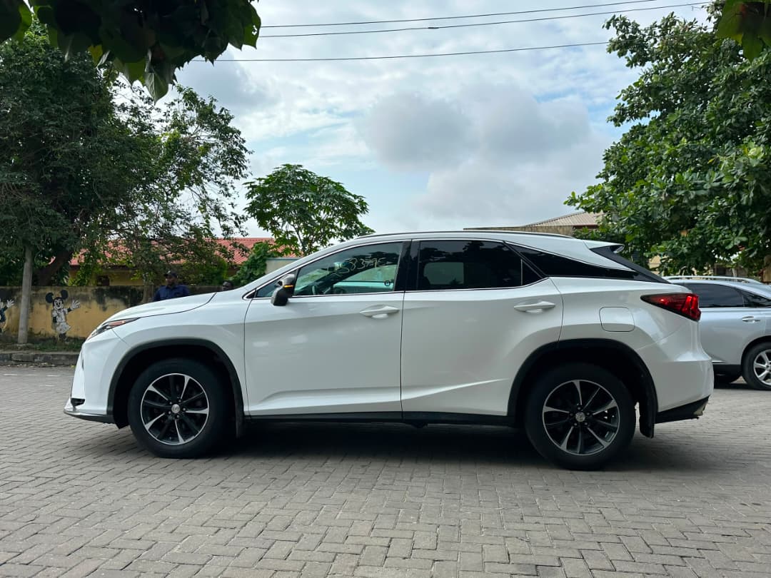 Lexus RX 350 White SUV Fsport — photo 5