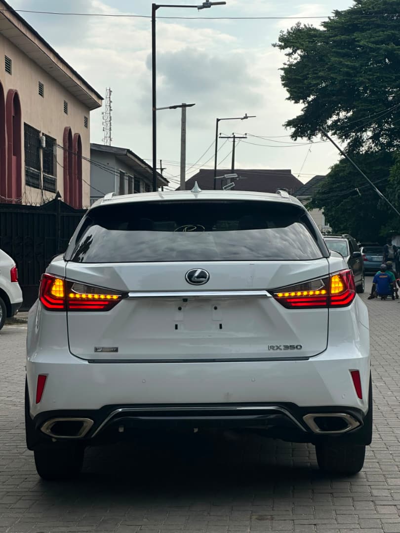 Lexus RX 350 White SUV Fsport — photo 9