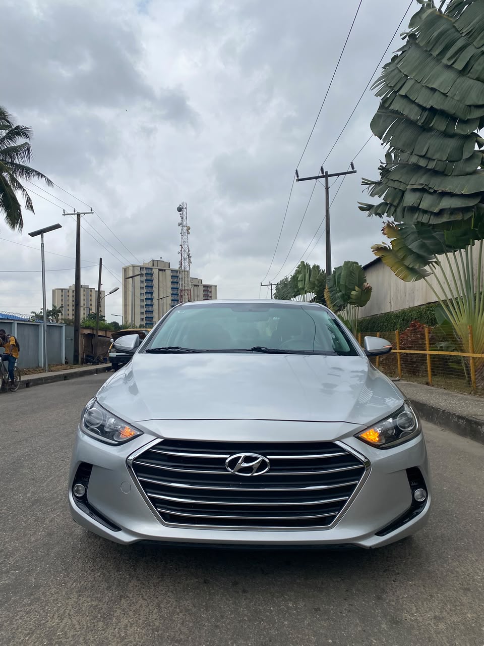 Hyundai Elantra Silver Sedan, Very Neat