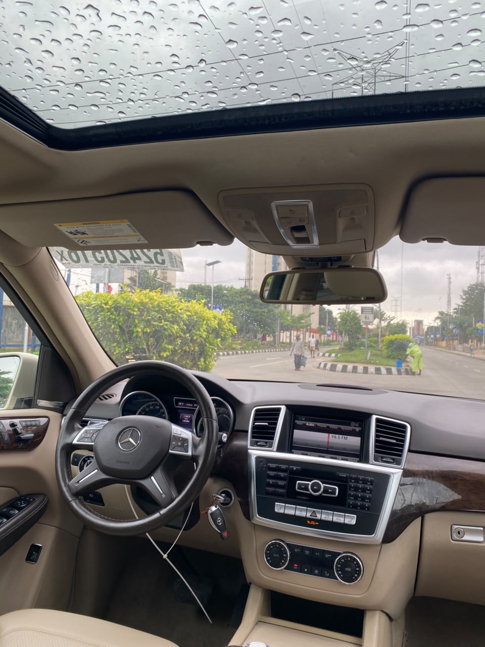 Mercedes-Benz ML 350 4MATIC Gold SUV ML350