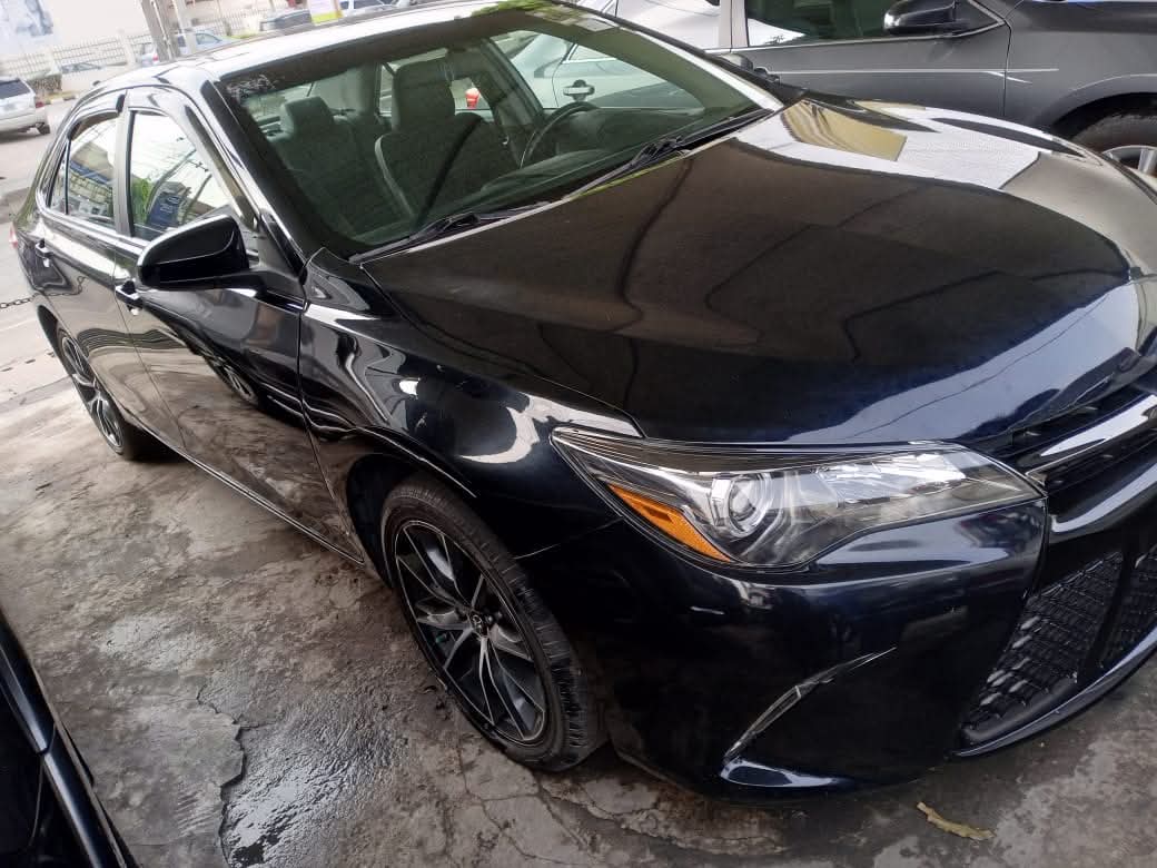 2016 Toyota Camry XSE — photo 7