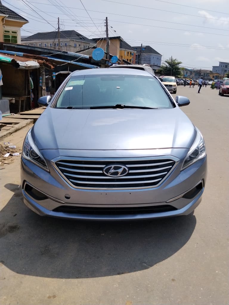 Hyundai Sonata Silver Sedan