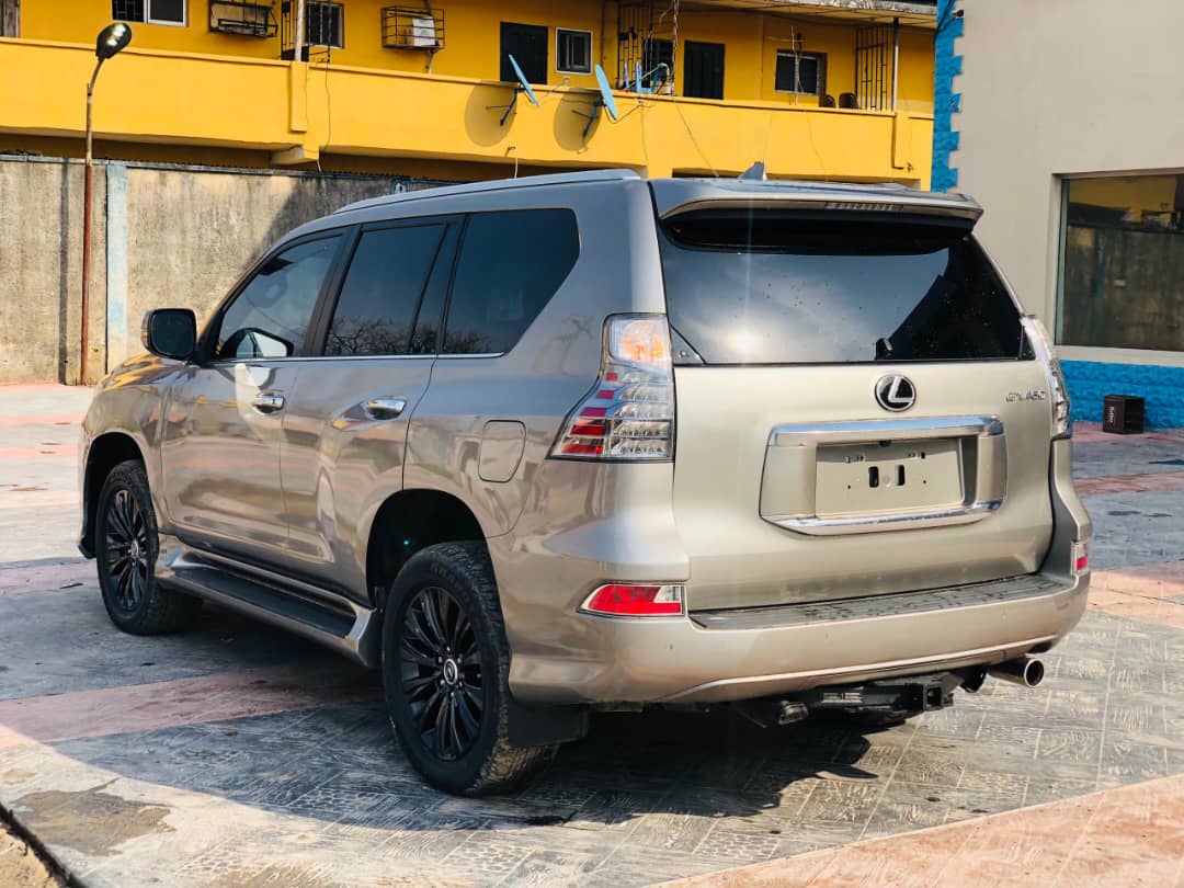 Lexus GX460 SUV, Silver with Alloy Wheels GX 460