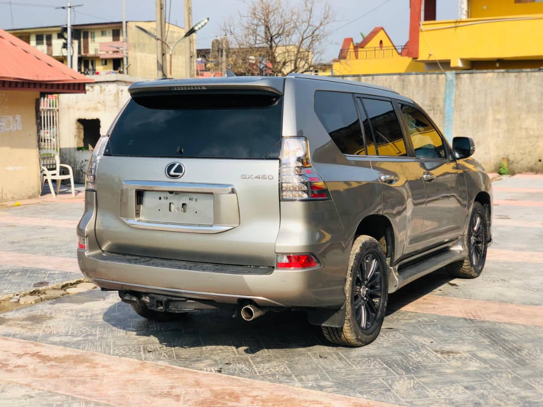Lexus GX460 SUV, Silver with Alloy Wheels GX 460