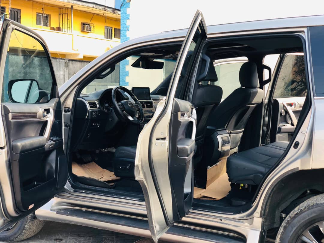 Lexus GX460 SUV, Silver with Alloy Wheels GX 460