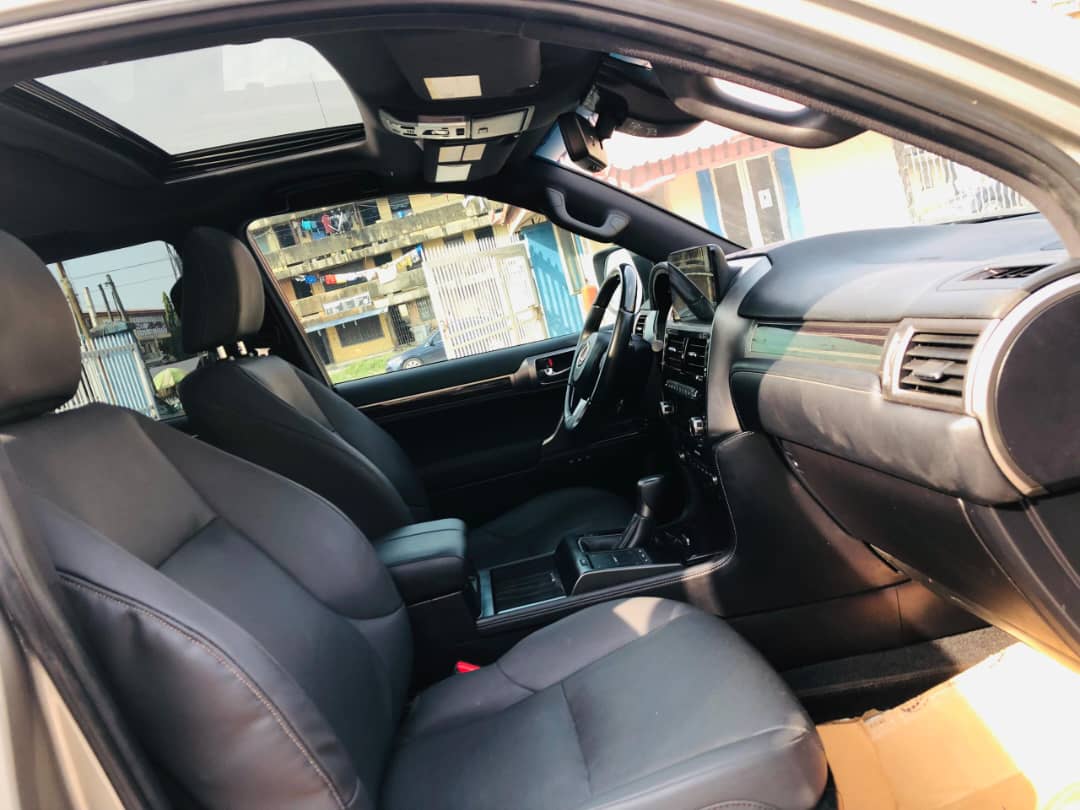 Lexus GX460 SUV, Silver with Alloy Wheels GX 460