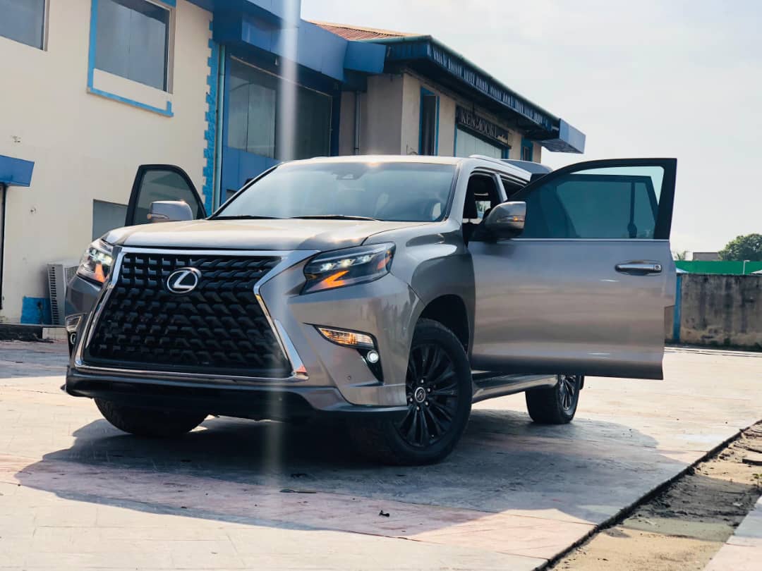 Lexus GX460 SUV, Silver with Alloy Wheels GX 460