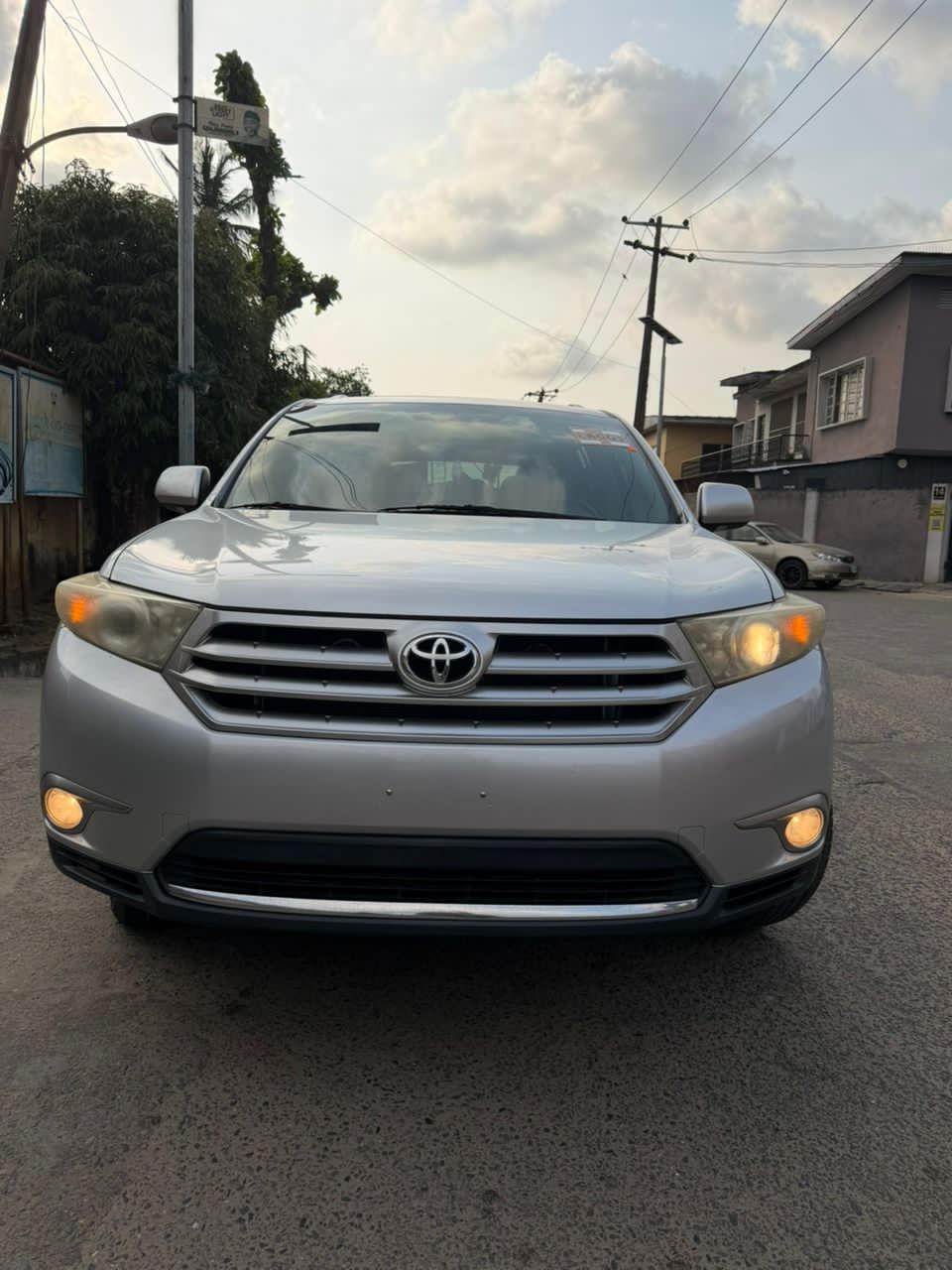 Toyota Highlander Silver SUV for Sale wu