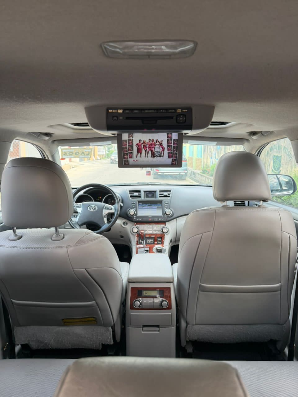Toyota Highlander Silver SUV for Sale wu