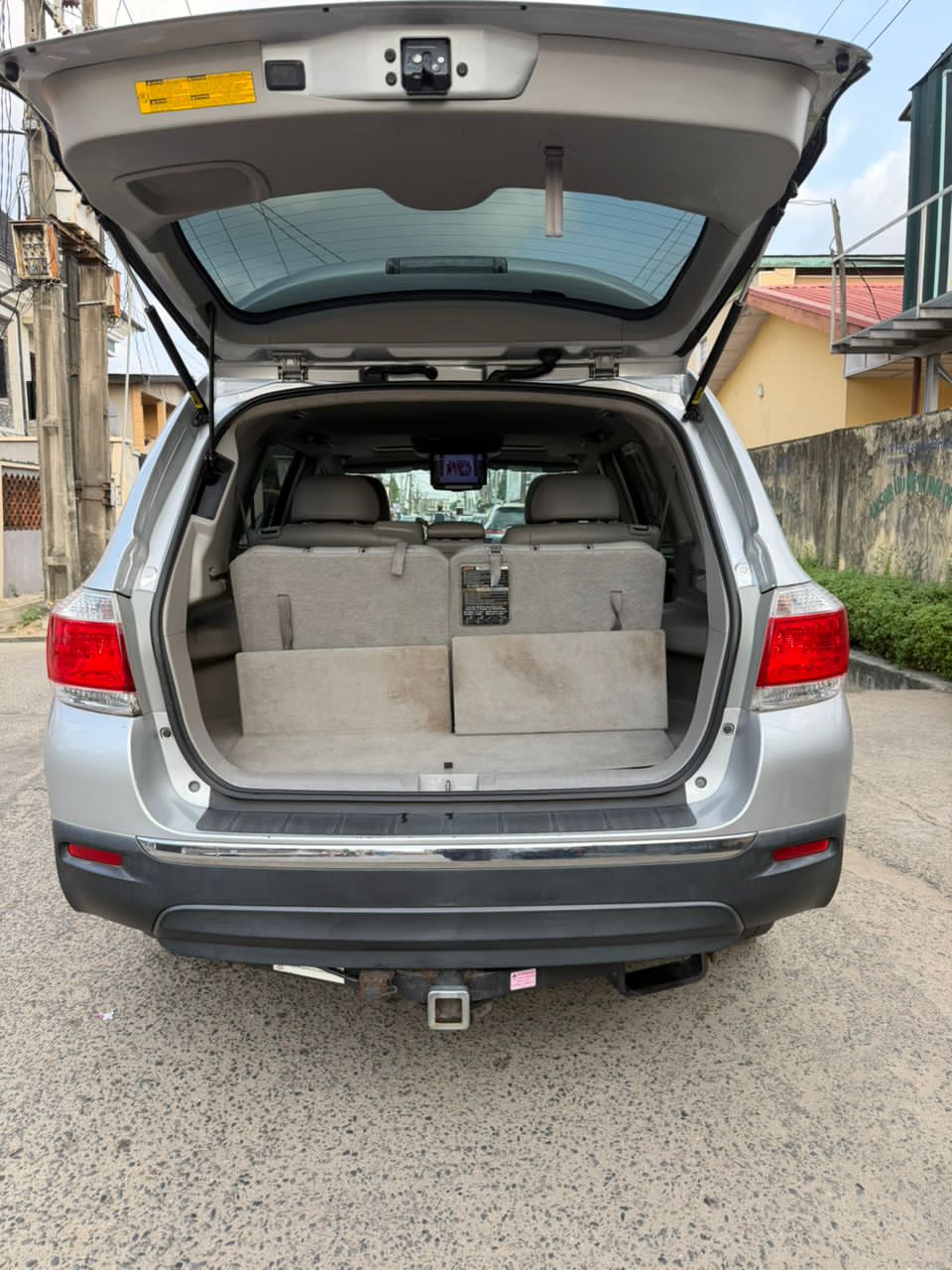 Toyota Highlander Silver SUV for Sale wu